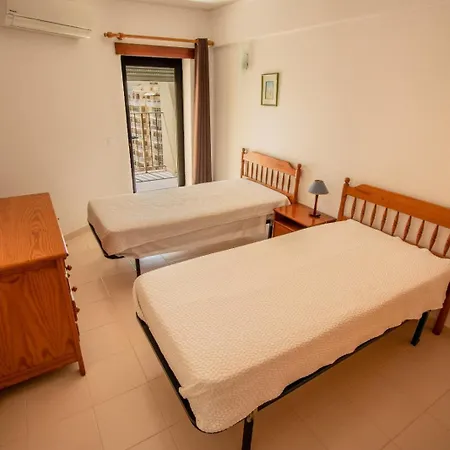 Casa Ferrao Armacao de Pera